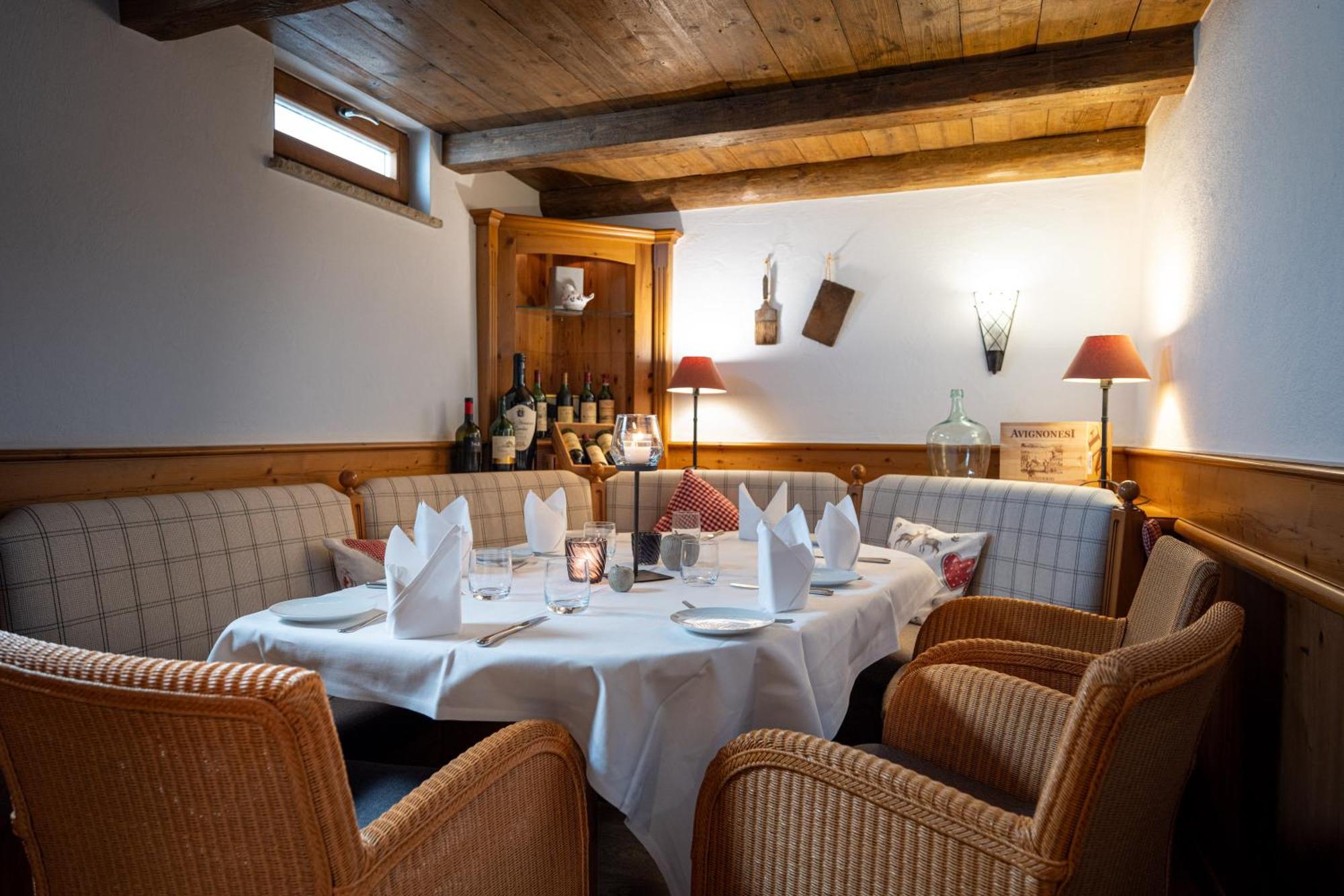 Hotel Gasthof Roessle Stetten am Kalten Markt Екстериор снимка