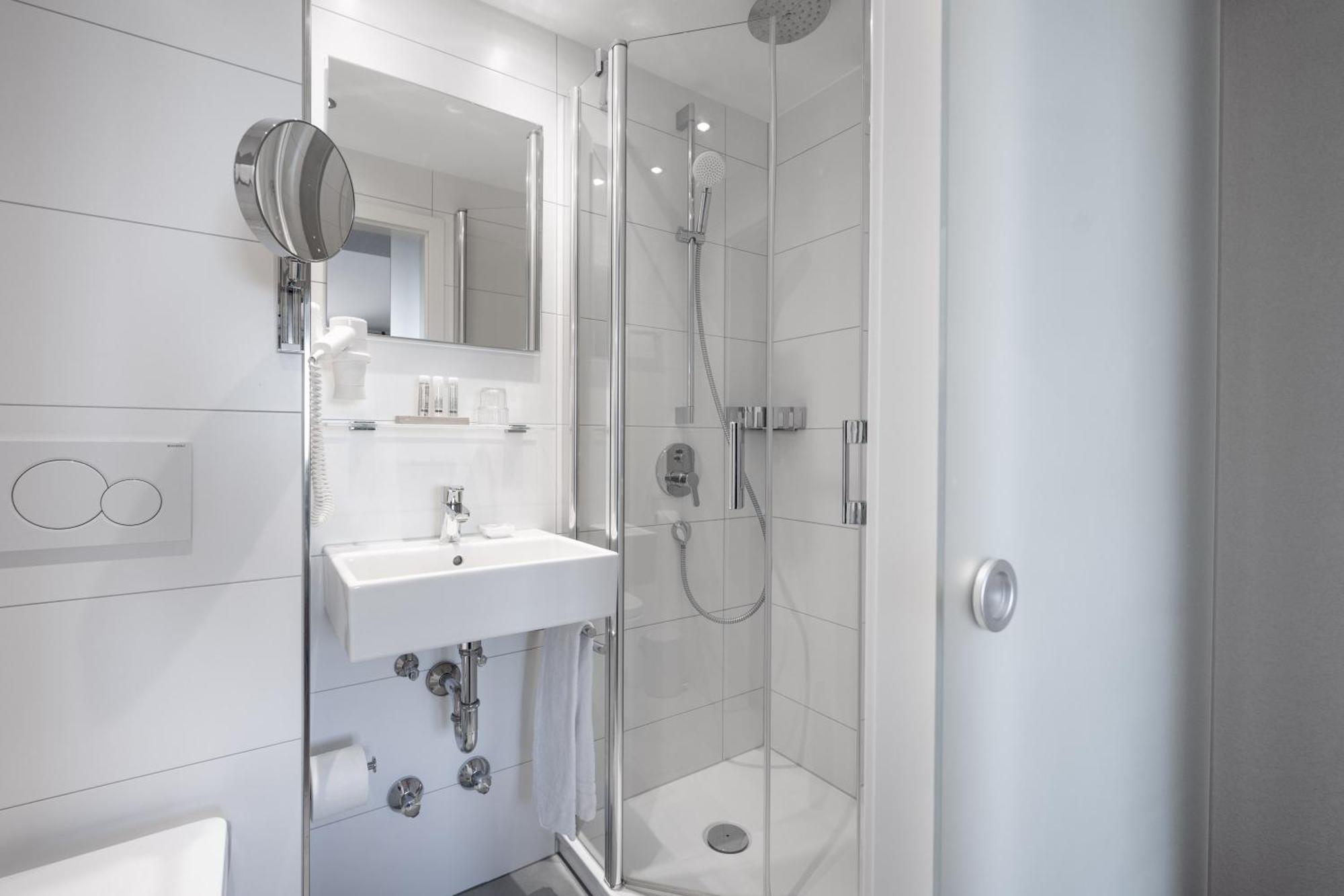 Hotel Gasthof Roessle Stetten am Kalten Markt Екстериор снимка